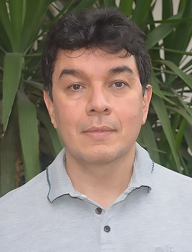 Fernando Márquez - Doctorado - Facultad y Estudiantes