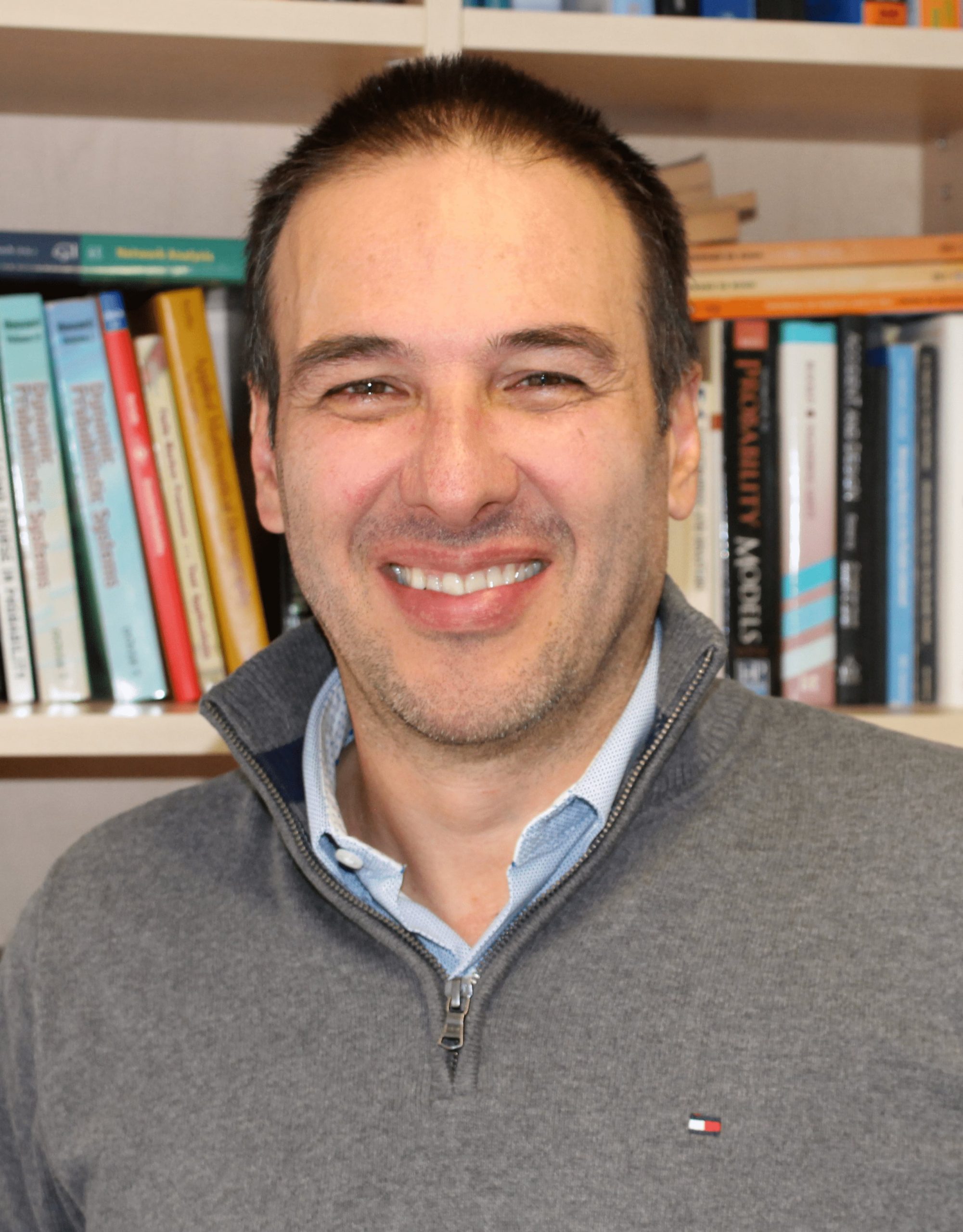 Profesor Mauricio Sánchez Silva - Facultad y Estudiantes